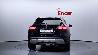 MERCEDES BENZ GLA-CLASS X156 2019