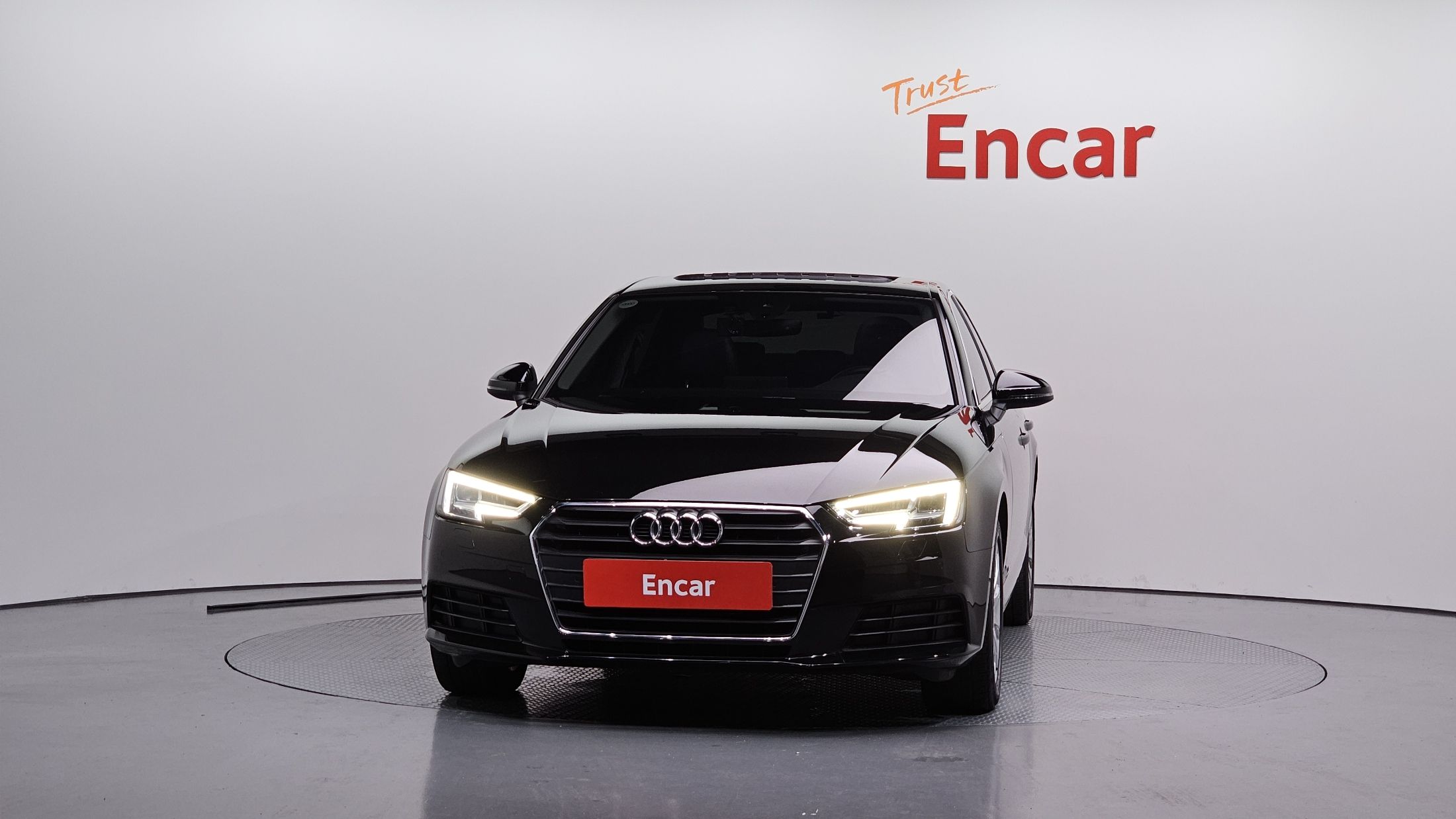 AUDI A4 B9 2018