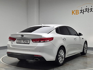 KIA K5 2017