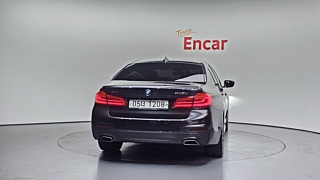 BMW 5-SERIES G30 2017