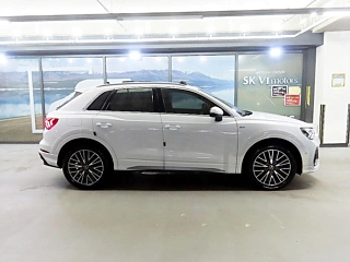 AUDI Q3 F3 2023