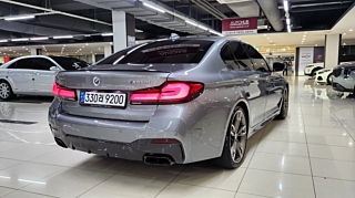 BMW 5-SERIES G30 2023