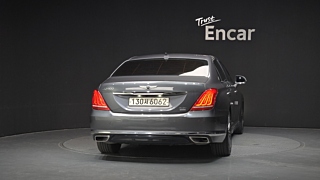 GENESIS EQ900 2016