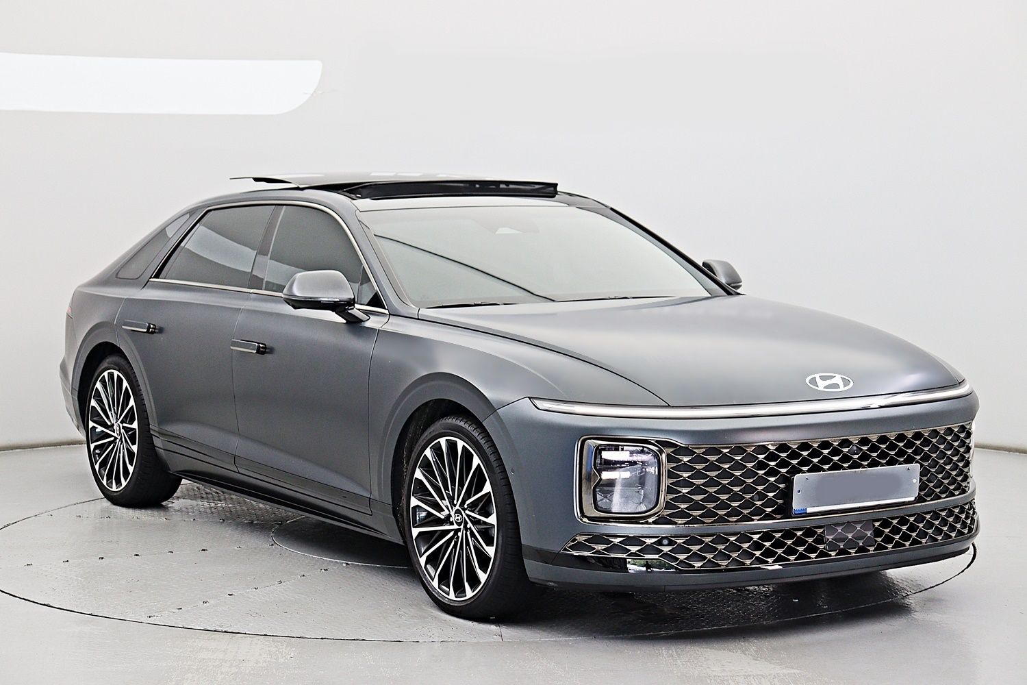 HYUNDAI GRANDEUR GN7 2023