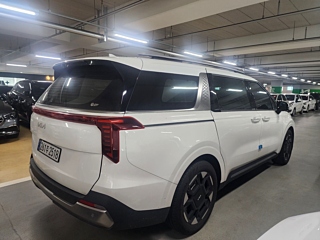 KIA CARNIVAL 2024