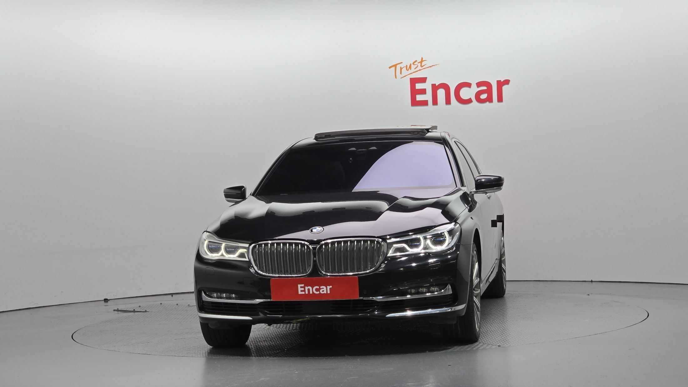 BMW 7-SERIES G11 2017