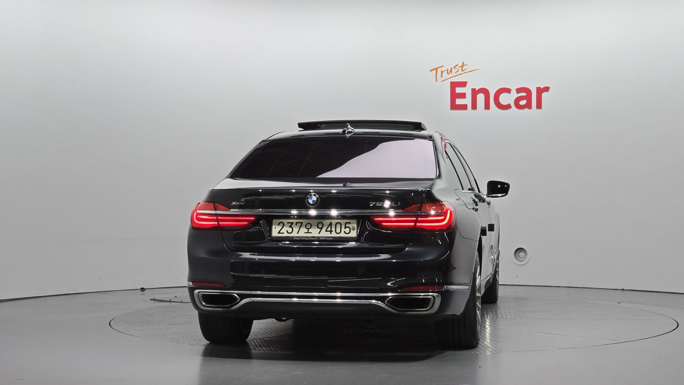 BMW 7-SERIES G11 2017