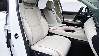 GENESIS GV70 2023