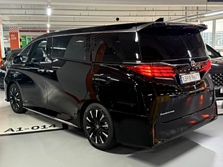 TOYOTA ALPHARD 2024
