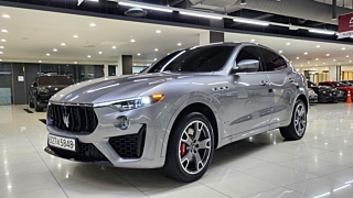 MASERATI LEVANTE 2020
