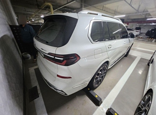 BMW X7 G07 2023
