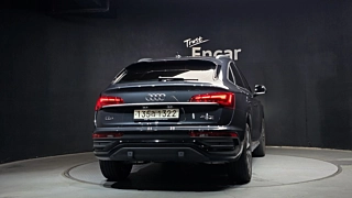 AUDI Q5 FY 2022