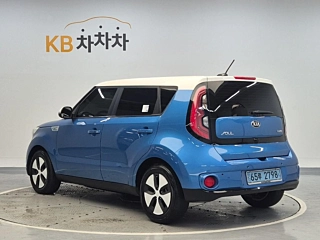 KIA SOUL 2018