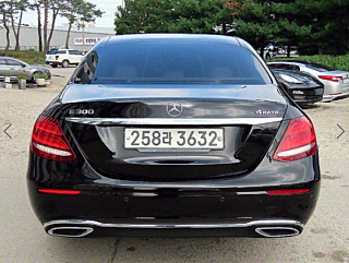 MERCEDES BENZ E-CLASS W213 2020