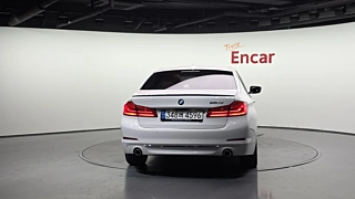 BMW 5-SERIES G30 2018