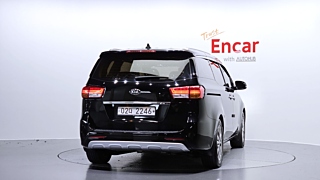 KIA CARNIVAL 2017