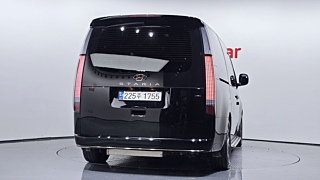 HYUNDAI STARIA 2023