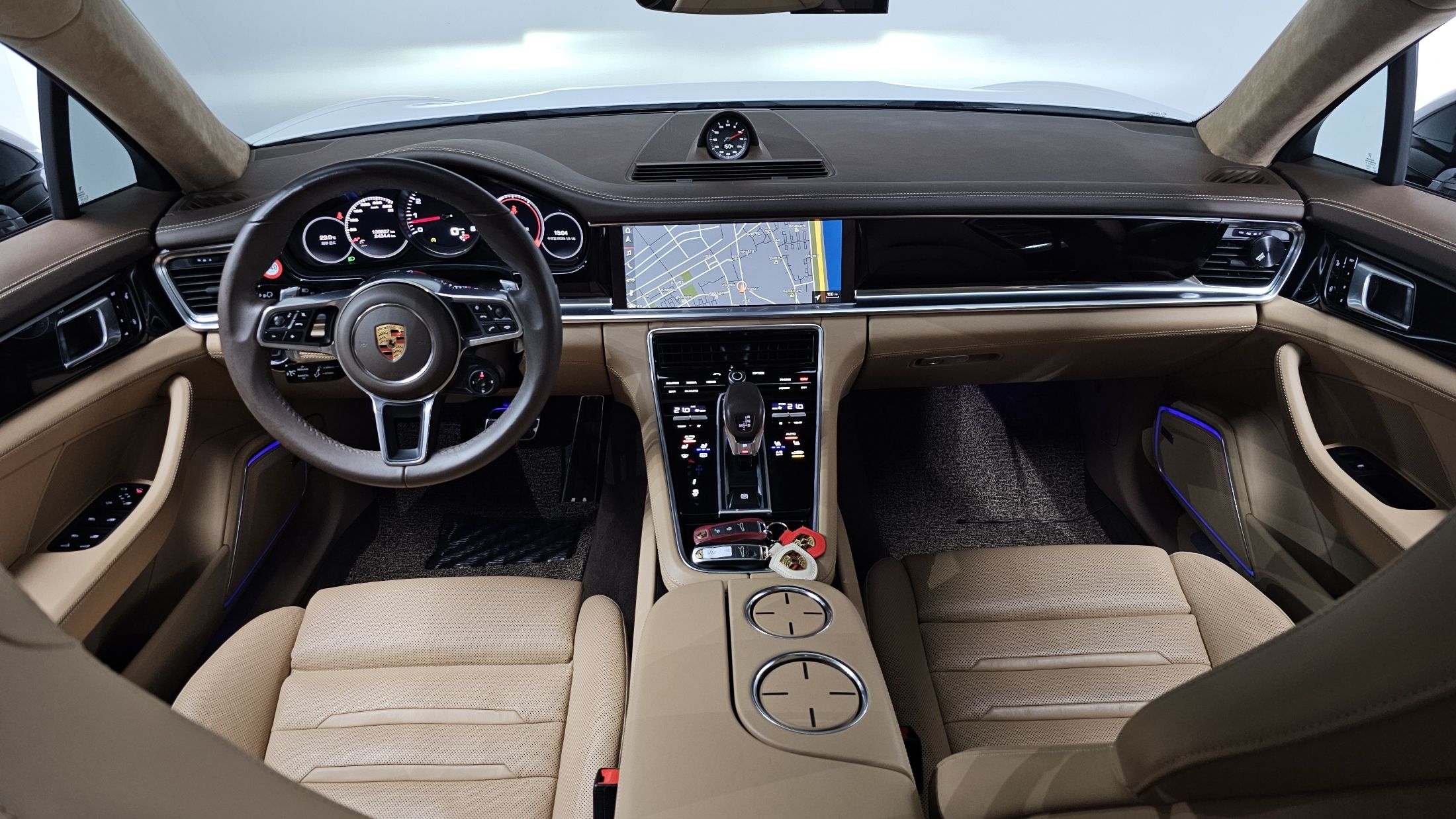 PORSCHE PANAMERA 971 2018