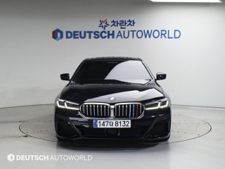 BMW 5-SERIES G30 2020
