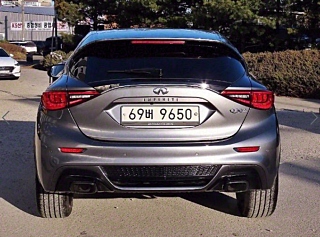 INFINITI Q30 2017