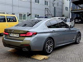 BMW 5-SERIES G30 2023