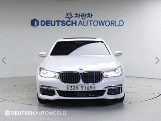 BMW 7-SERIES G11 2017