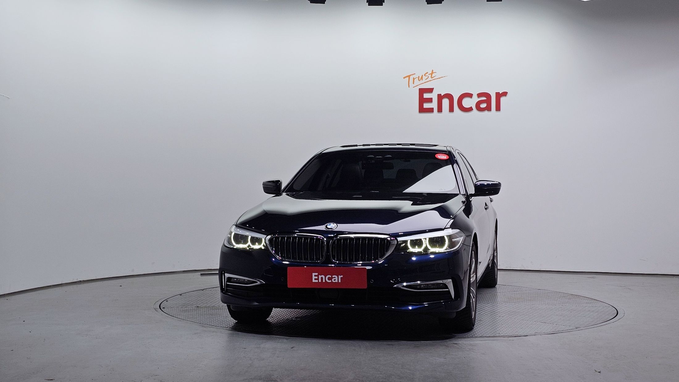 BMW 5-SERIES G30 2019