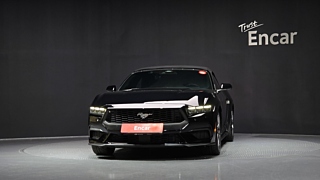 FORD MUSTANG 2024