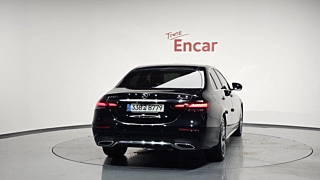 MERCEDES BENZ E-CLASS W213 2021