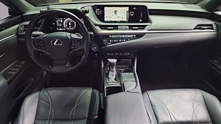 LEXUS ES300H 2020