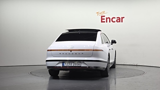 HYUNDAI GRANDEUR HYBRID GN7 2023