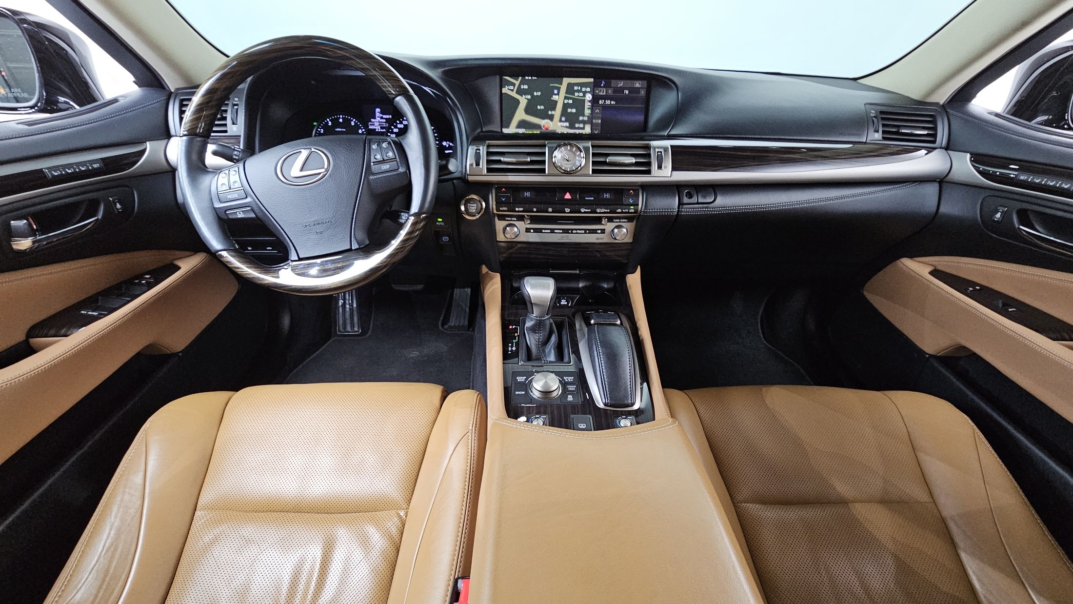 LEXUS LS460 2015