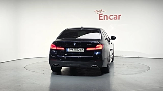 BMW 5-SERIES G30 2021