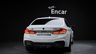 BMW 5-SERIES G30 2017