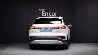 AUDI Q4 E-TRON F4 2022