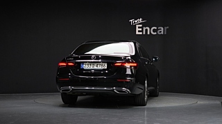 MERCEDES BENZ E-CLASS W213 2023