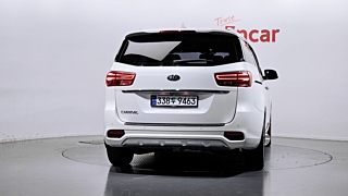 KIA CARNIVAL 2018