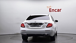 MERCEDES BENZ E-CLASS W213 2020