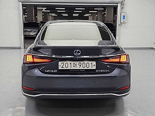 LEXUS ES300H 2022