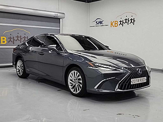 LEXUS ES300H 2022