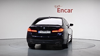 BMW 5-SERIES G30 2021