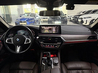 BMW 5-SERIES G30 2020