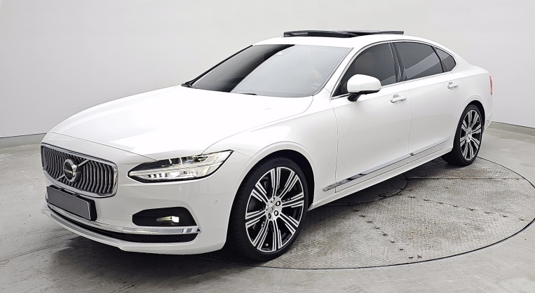 VOLVO S90 2022