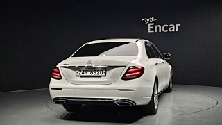 MERCEDES BENZ E-CLASS W213 2017