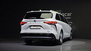 TOYOTA SIENNA 2023