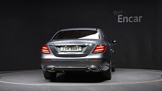 MERCEDES BENZ E-CLASS W213 2019