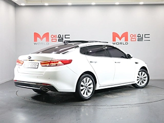 KIA K5 2017