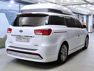 KIA CARNIVAL 2018