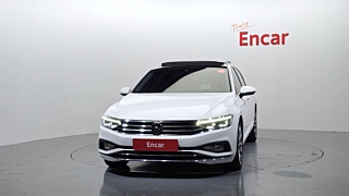 VOLKSWAGEN PASSAT GT B8 2022