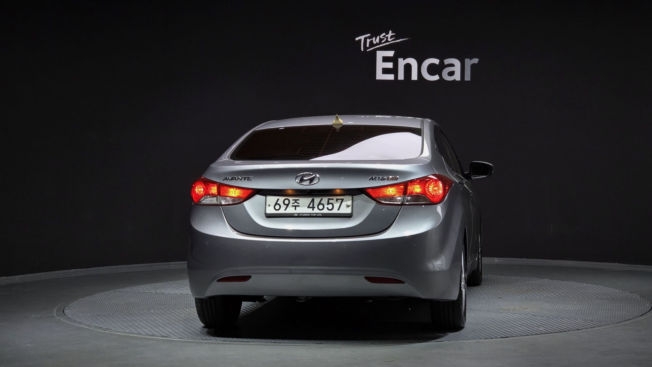 HYUNDAI AVANTE MD 2011